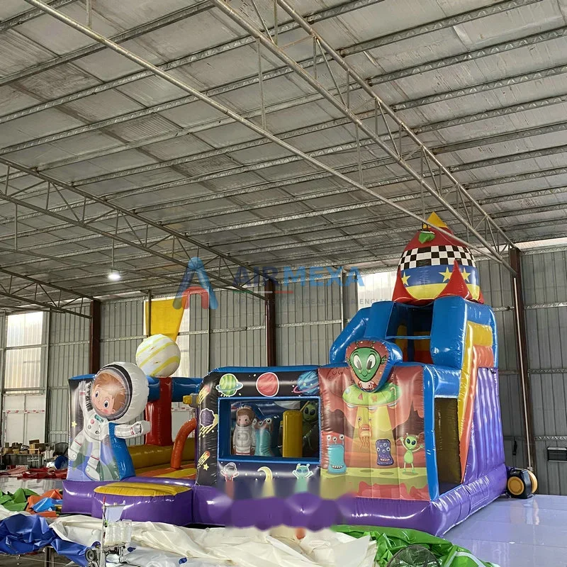Castillo inflable comercial con temática de astronauta y espacio exterior