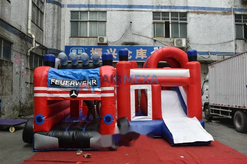 Combo inflable temático de camión de bomberos con resbaladilla y área de brinco