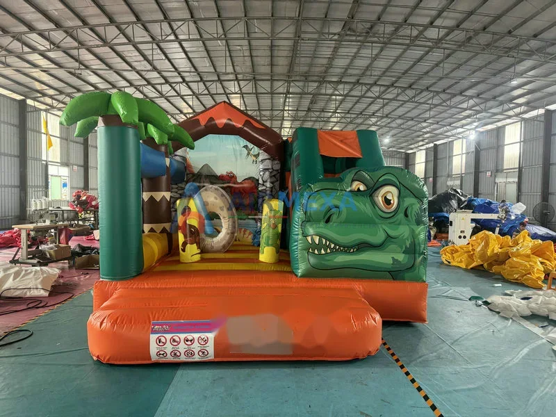 Castillo inflable temática dinosaurio con resbaladilla integrada para fiestas infantiles