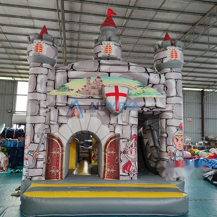 Combo inflable mediano Multiplay con resbaladilla instalado al aire libre