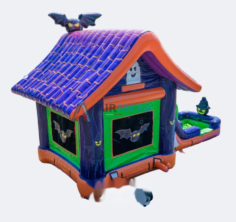 Combo inflable temático de casa embrujada con resbaladilla de doble carril