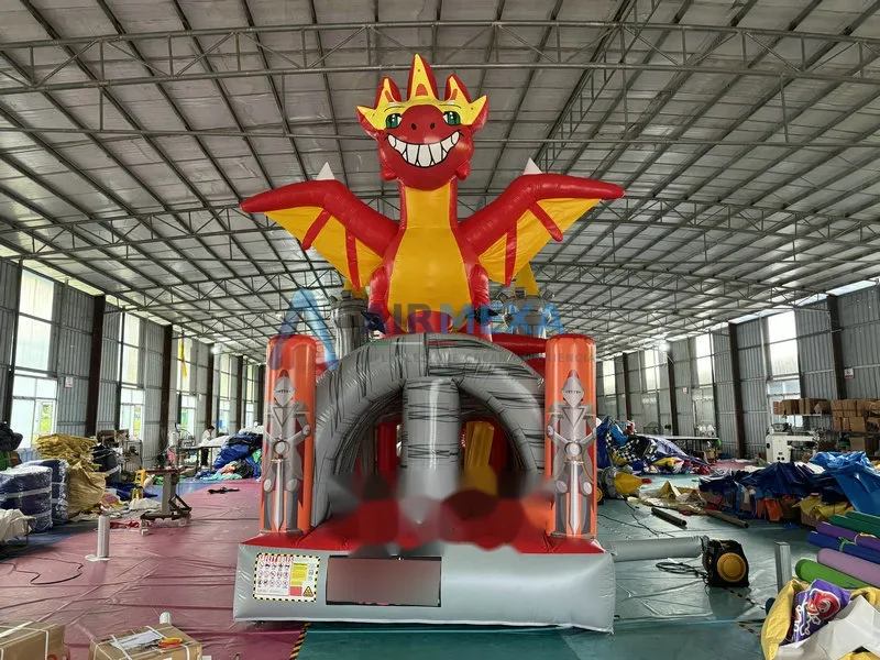 Pista de obstáculos inflable con temática de dragón de 14 metros instalada al aire libre