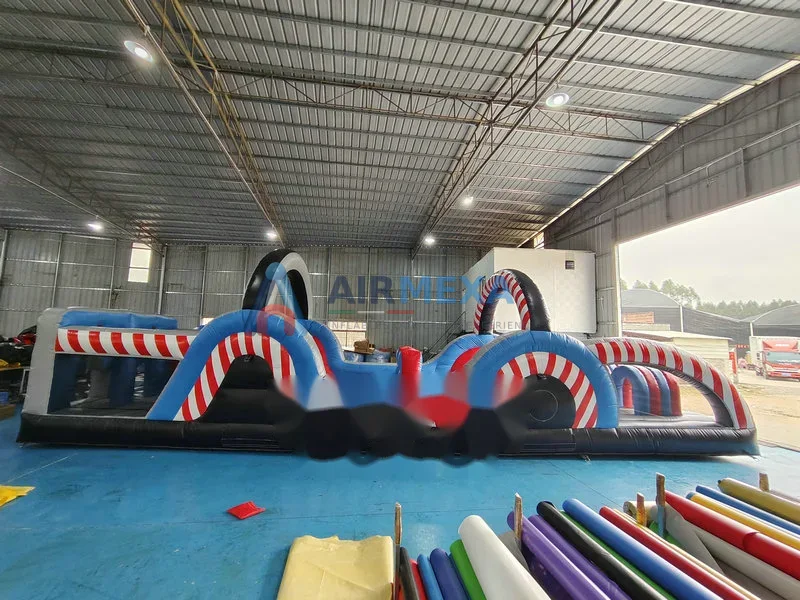 Pista de obstáculos inflable de carreras con doble carril instalada en evento