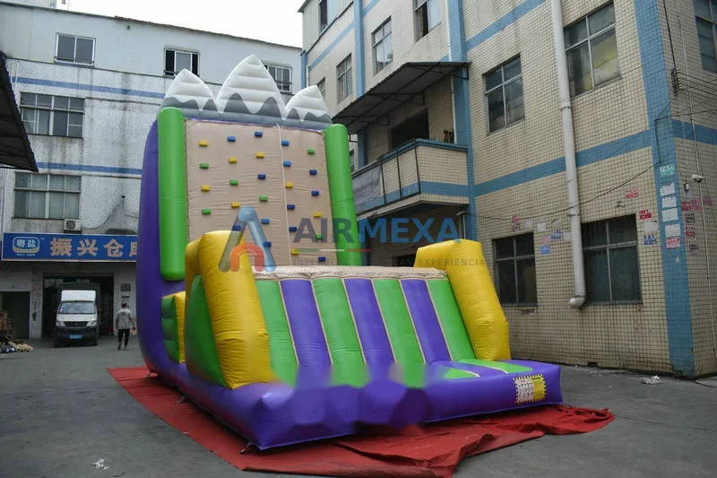 Juego inflable Cliff Hanger de escalada competitiva de gran altura en evento