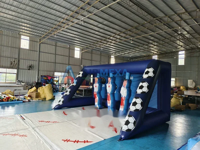 Juego inflable de tiro a gol Football Shooting instalado en evento al aire libre
