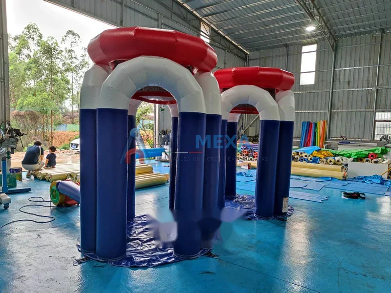 Juego inflable Monster Basketball con aro elevado en forma de monstruo