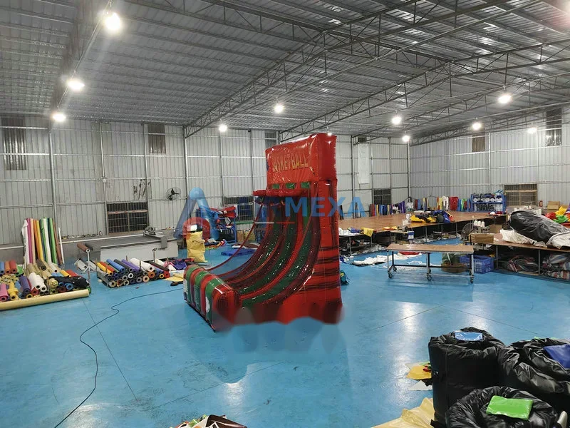 Pista de go kart inflable de gran formato instalada en evento al aire libre