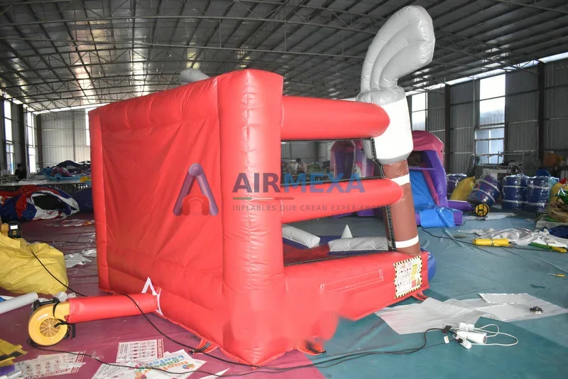 Juego inflable de béisbol Batter Up instalado en evento con objetivos de lanzamiento